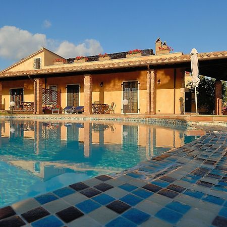 Agriturismo Poggio Delle Conche Питиляно Екстериор снимка