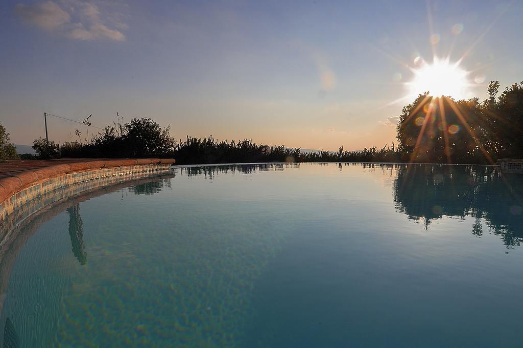 Agriturismo Poggio Delle Conche Питиляно Екстериор снимка