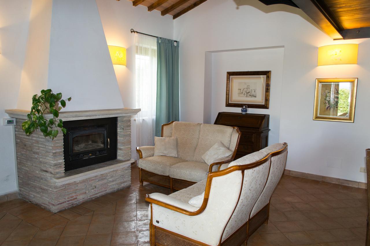 Agriturismo Poggio Delle Conche Питиляно Екстериор снимка